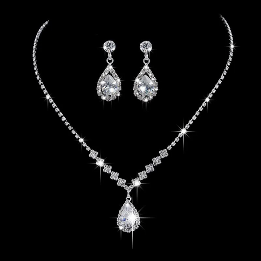 Luxurious Teardrop Rhinestone Bridal Jewelry Set | Earrings & Necklace