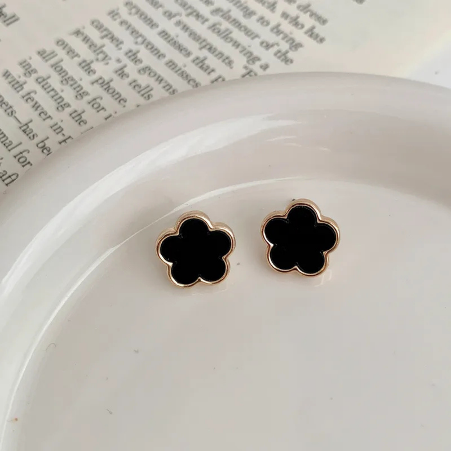 Four-Leaf Clover Set of Necklace Bracelet Earring