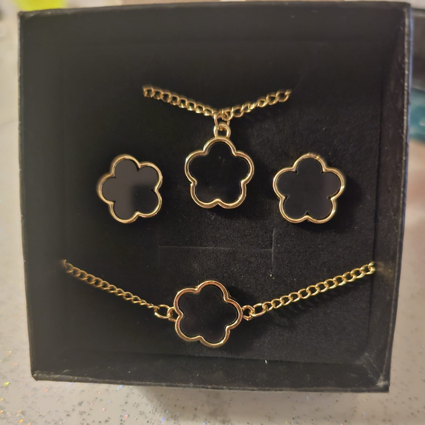 Four-Leaf Clover Set of Necklace Bracelet Earring
